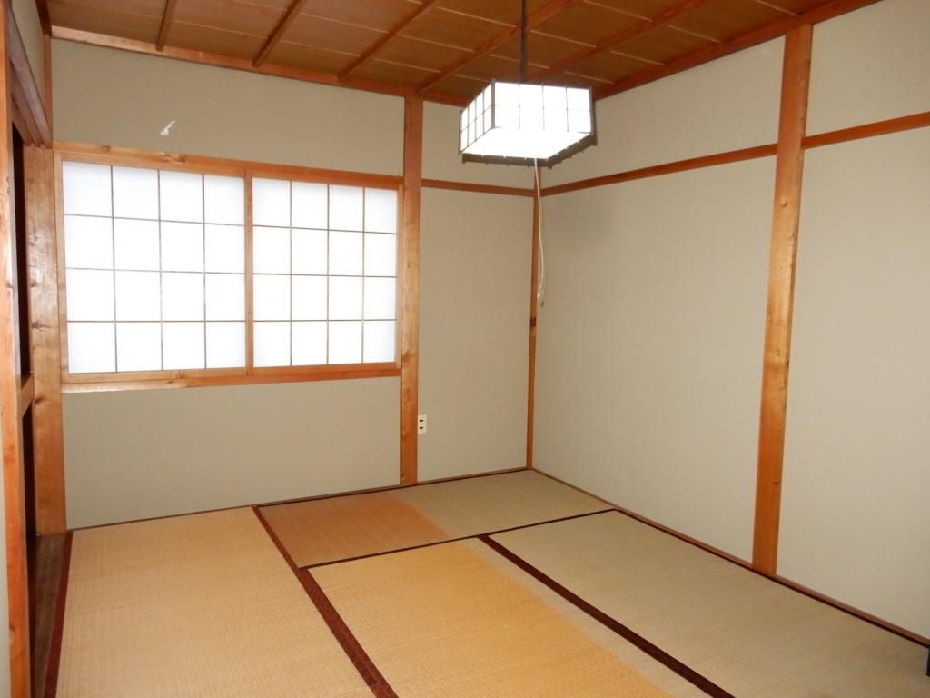 8DK Family Home for Sale in Noshiro, Akita with Ample Parking - Thumbnail 4
