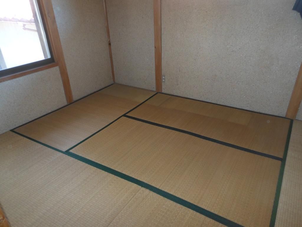 Spacious 6DK House with Large Garage in Gujo, Gifu - Image 22