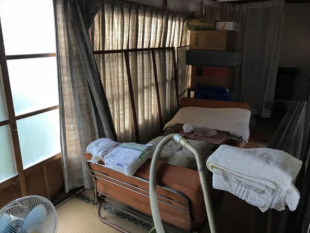 Traditional Japanese House with Goemonburo for Sale in Yazu, Tottori - Main Image