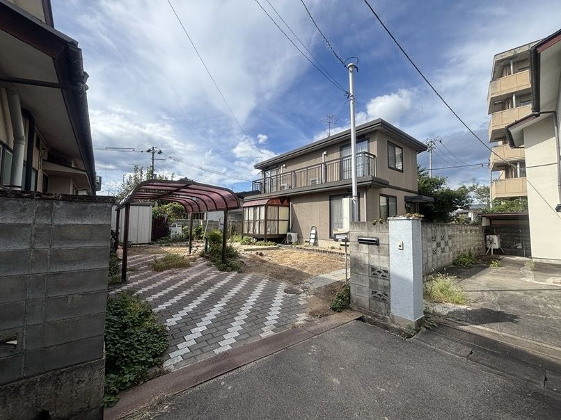 4DK Sekisui Heim Home with Sunroom in Quiet Fukushima - Thumbnail 3