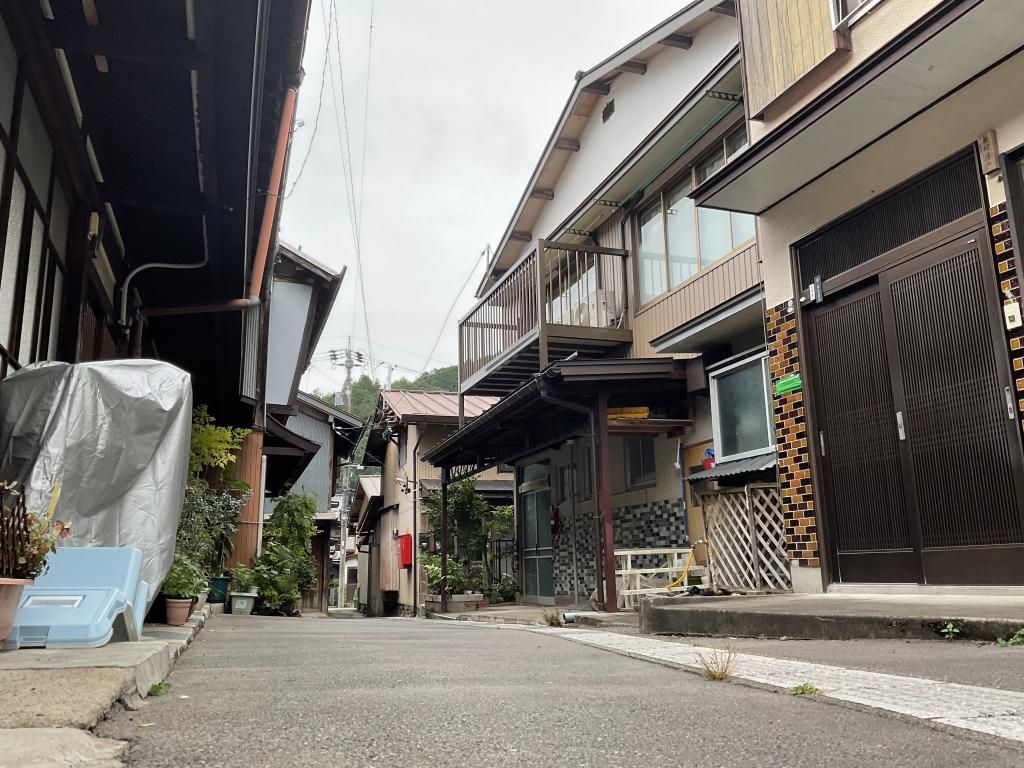 Retro 8DK Kominka House in Gujo Hachiman, Gifu - Thumbnail 2