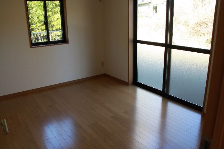 Yaotsu Town 2LDK Rental House for Future Homebuyers - Thumbnail 3