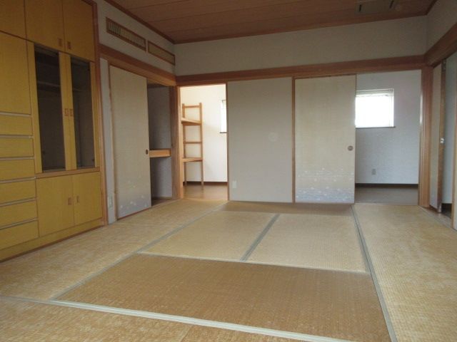 9LDK Spacious Family Home for Sale in Odate, Akita - Thumbnail 4