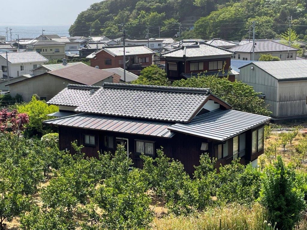 4DK Detached House for Sale in Seiyo City, Ehime - Near the Sea - Thumbnail 2