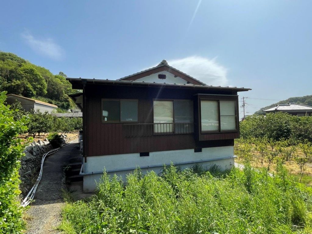 4DK Detached House for Sale in Seiyo City, Ehime - Near the Sea - Thumbnail 4