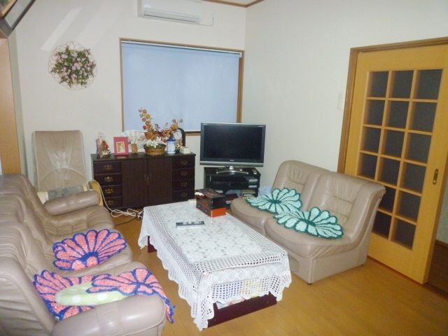 Renovated 8LDK House for Sale in Ono, Fukui with Large Garden - Thumbnail 2
