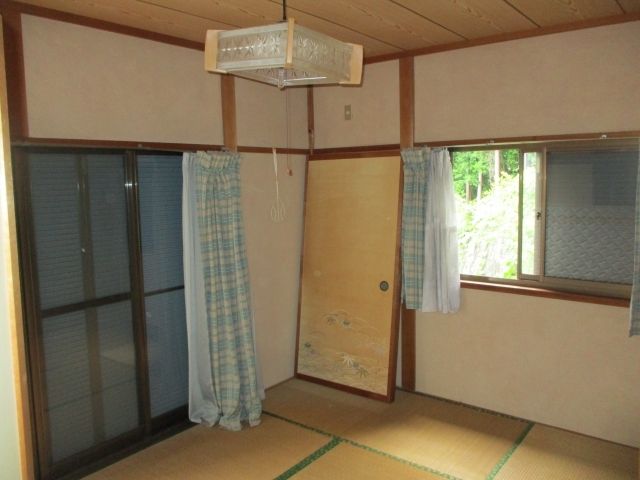 4DK Detached House with Garden for Sale in Hanno City, Saitama - Thumbnail 4