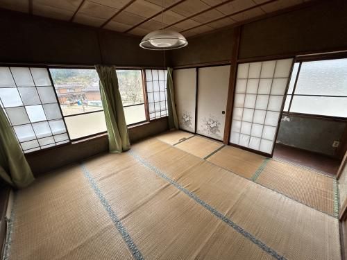 6DK Wooden House with Land for Sale in Tokamachi, Niigata - Thumbnail 3