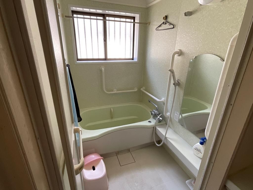5DK House for Sale in Tobe Town, Ehime – 110.57 sqm - Thumbnail 2
