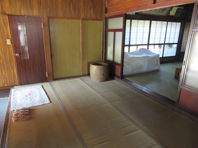 Century-Old Traditional House with Kura in Echizen Town, Fukui - Thumbnail 3