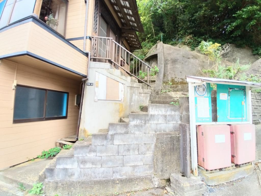 7DK Wooden House for Sale in Ishinomaki's Ogatsu Coastal Area - Thumbnail 3