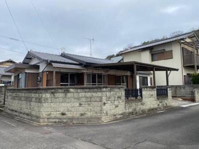 Spacious 5LDK House with Double Parking in Sanuki City — Image 1, Sanuki, Kagawa