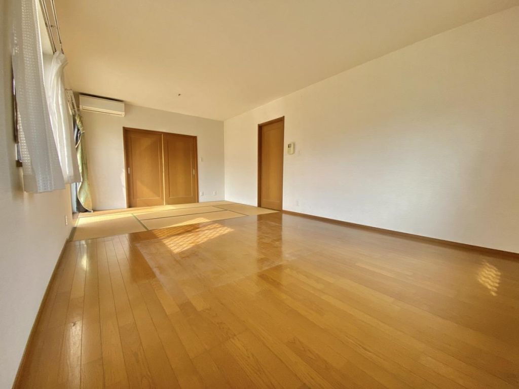 5DK House with Farmland in Wake Town, Okayama | 1955 Build - Thumbnail 3