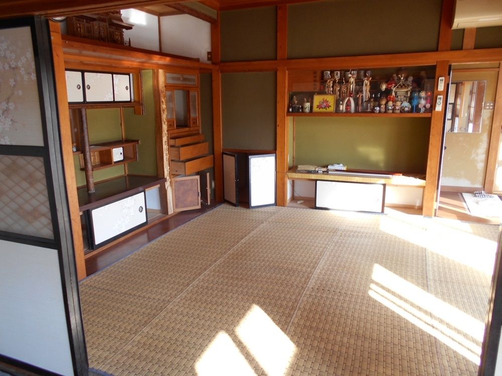 7DK Family House for Sale on Large Corner Lot in Iwaki, Fukushima - Thumbnail 3
