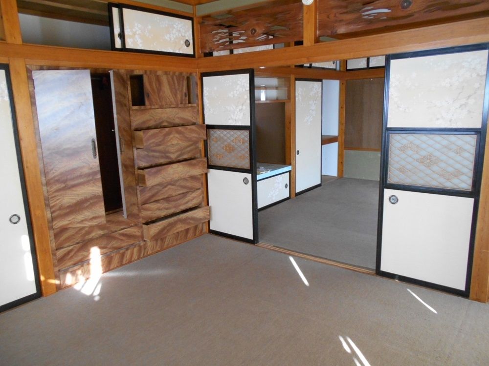 7DK Family House for Sale on Large Corner Lot in Iwaki, Fukushima - Thumbnail 4