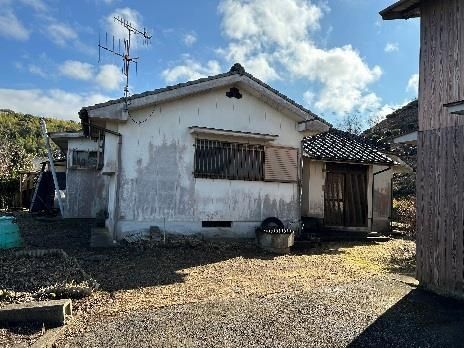 5DK Detached House for Sale in Satsuma Town, Kagoshima - Thumbnail 4