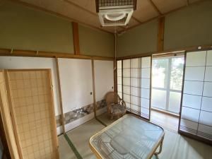 8DK Rural House with Land for Renovation on Sado Island - Thumbnail 3