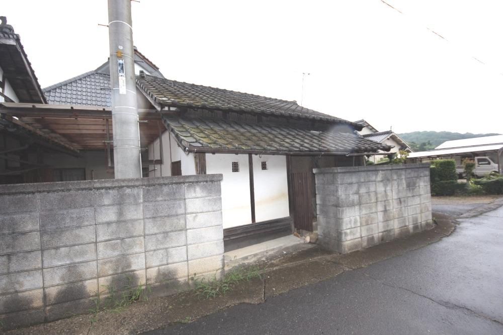 Traditional 8LDK House in Tsuyama with Large Garden - Thumbnail 4