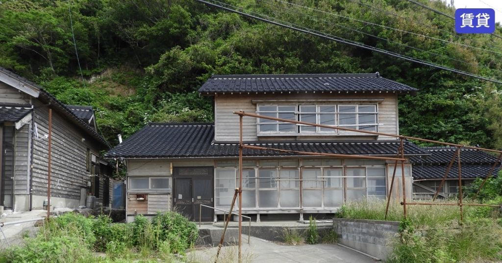 Ocean-View 9DK Traditional House for Rent in Suzu City, Ishikawa - Thumbnail 2