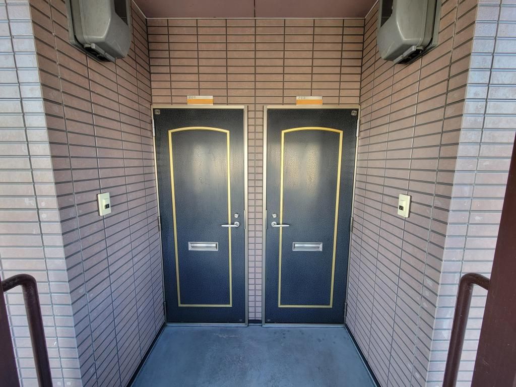 West Villa 206: 2DK Apartment for Rent in Tsuyama, Okayama - Thumbnail 3