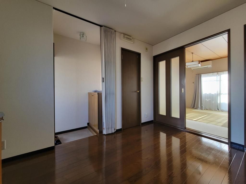 West Villa 206: 2DK Apartment for Rent in Tsuyama, Okayama - Thumbnail 4