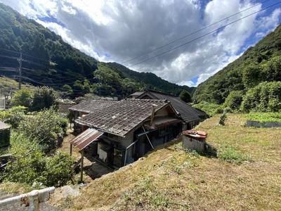 Spacious 6DK House on Large Plot in Iwakuni, Yamaguchi — Image 3, Iwakuni, Yamaguchi