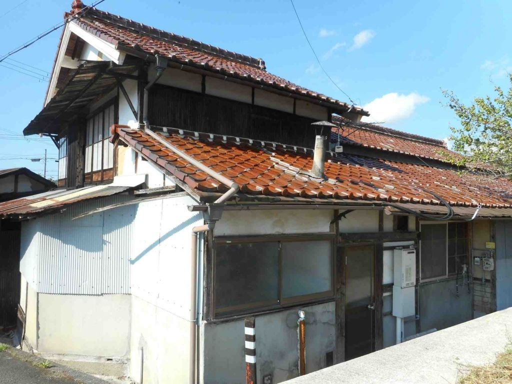 Sayo Town Akiya Bank 6DK House with Garden Space for Sale - Thumbnail 2