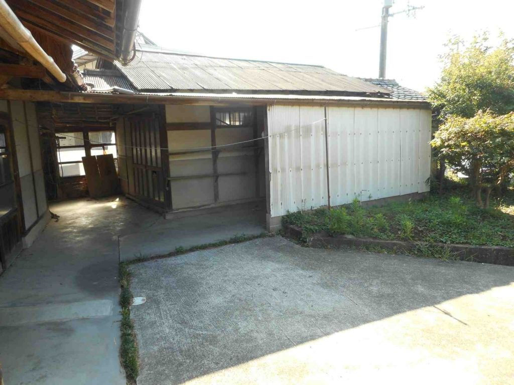 Sayo Town Akiya Bank 6DK House with Garden Space for Sale - Thumbnail 3