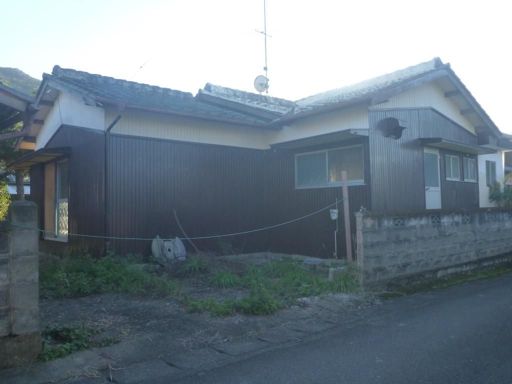 1.3M Yen Vacant House in Yoshinogawa, Tokushima with Mountain Views - Thumbnail 2