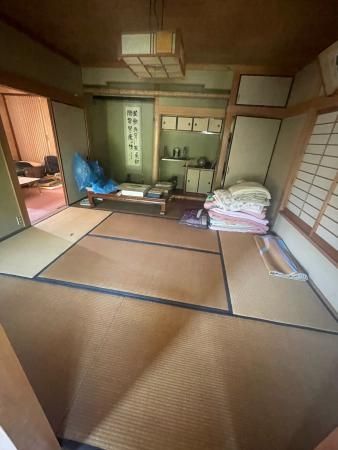 Spacious 3DK House for Renovation in Imabari, Ehime - Thumbnail 3