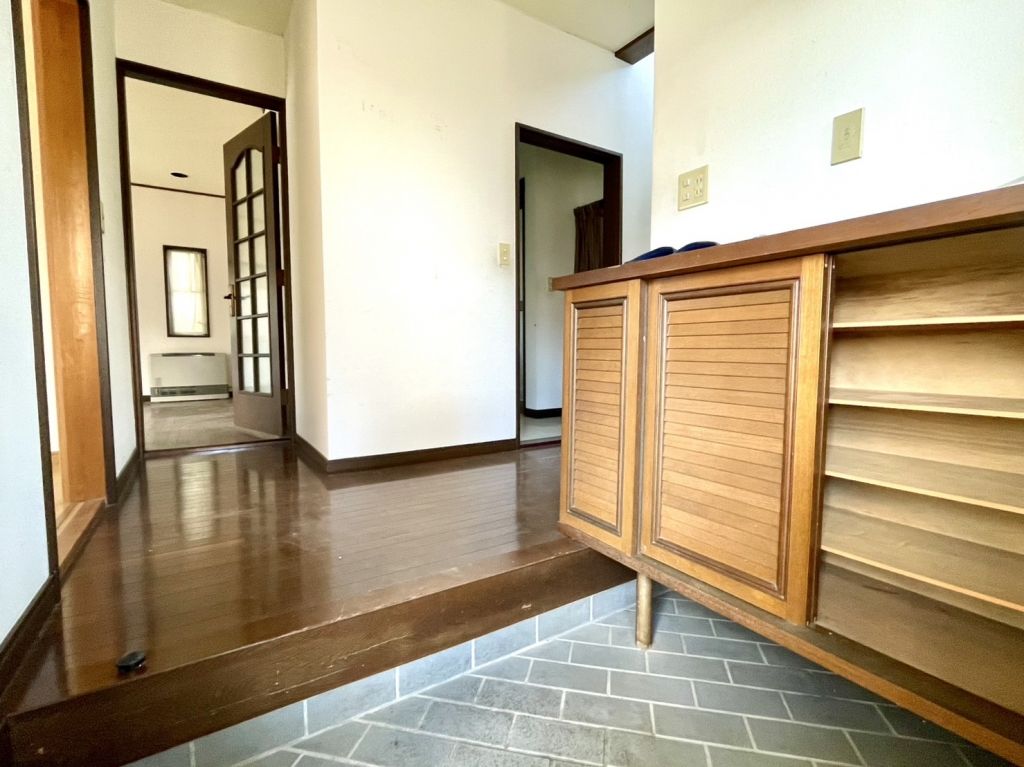 4LDK Detached House for Sale in Tochigi City's Iwahune - Thumbnail 2