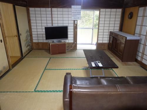Spacious 4DK Detached House in Chiran, Minamikyushu - Thumbnail 2