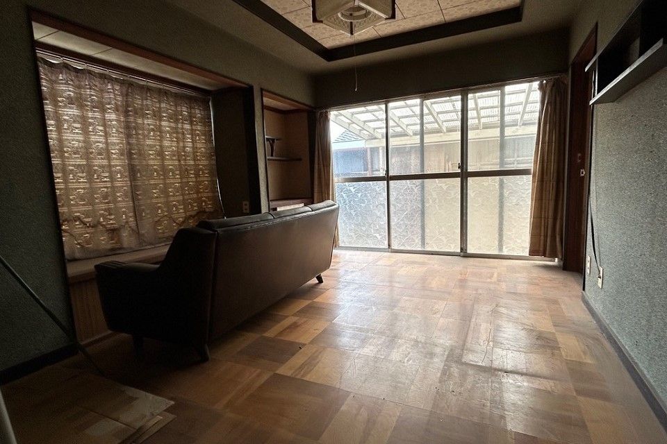 6DK Family Home on 393sqm Corner Lot in Sano, Tochigi - Thumbnail 2