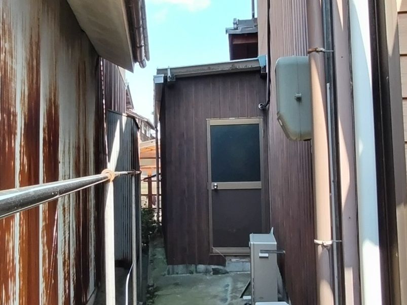 11DK House for Sale in Higashiomi, Shiga - 200.36 sqm - Thumbnail 2