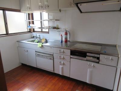 5DK House in Takanabe with Parking — Image 2, Takanabe, Miyazaki