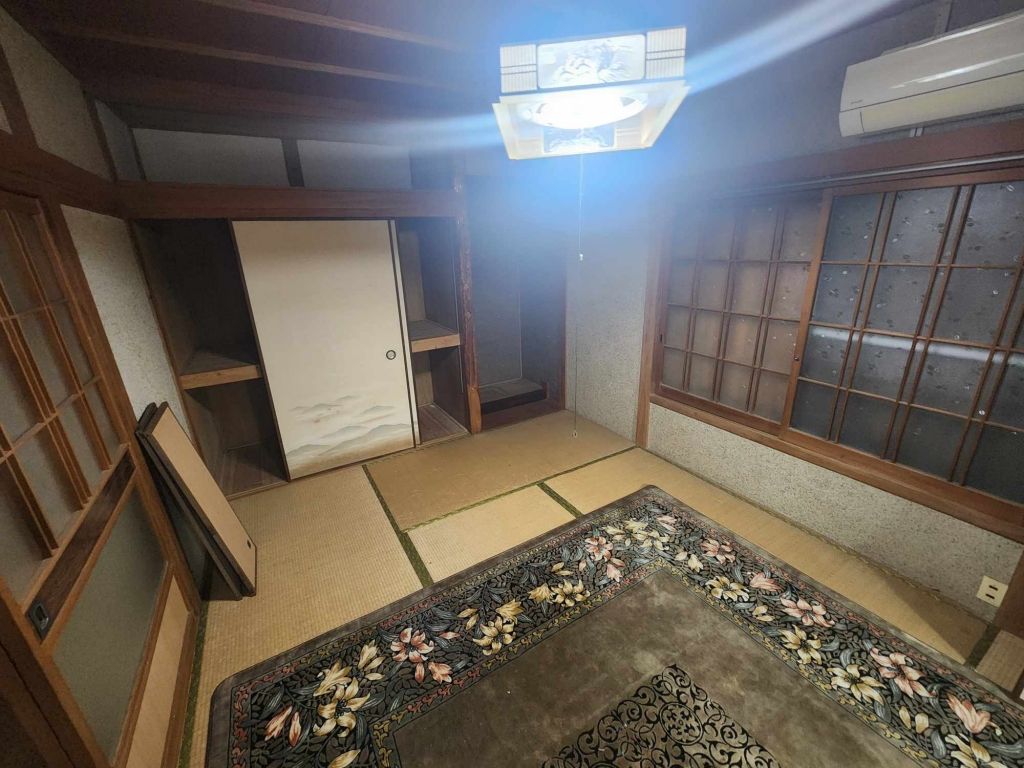 Akiya Bank Traditional House for Sale in Seiyo, Ehime - 1M Yen - Thumbnail 4