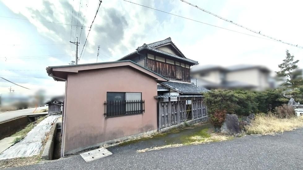 6DK Countryside House with Garden for Sale in Higashiomi, Shiga - Thumbnail 3