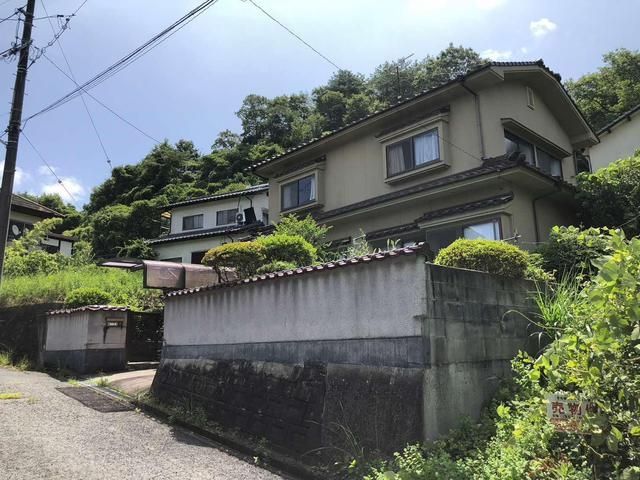 Renovated 5DK House for Rent in Hatsukaichi, Hiroshima - Image 1