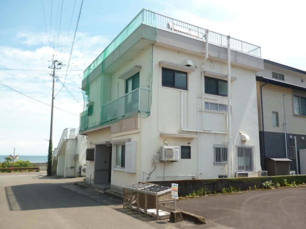 7LDK House for Sale in Ichikikushikino, Kagoshima - Thumbnail 3