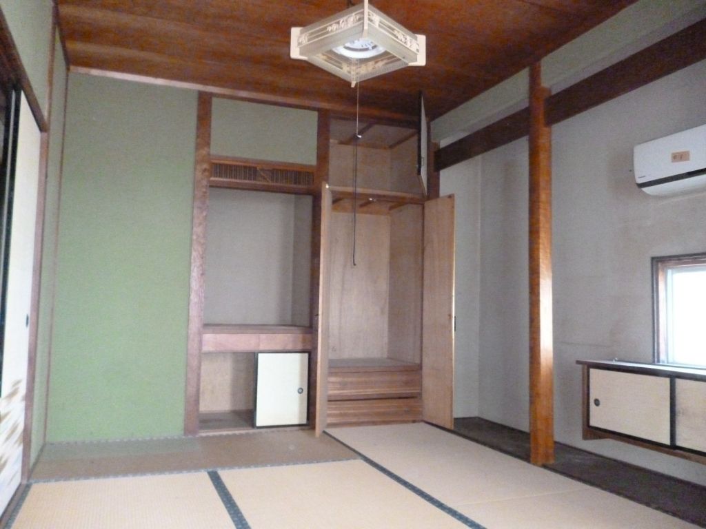 7LDK House for Sale in Ichikikushikino, Kagoshima - Thumbnail 4