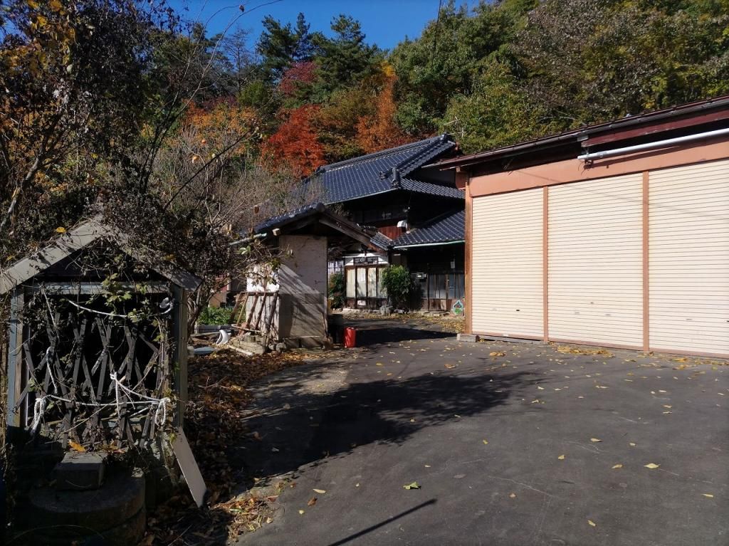 One-Room House for Sale in Fukushima City with 678m² Land - Thumbnail 2