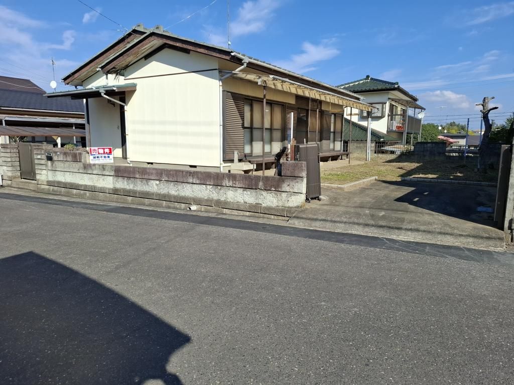 4DK Single-Story House for Sale in Quiet Ishioka City - Thumbnail 2