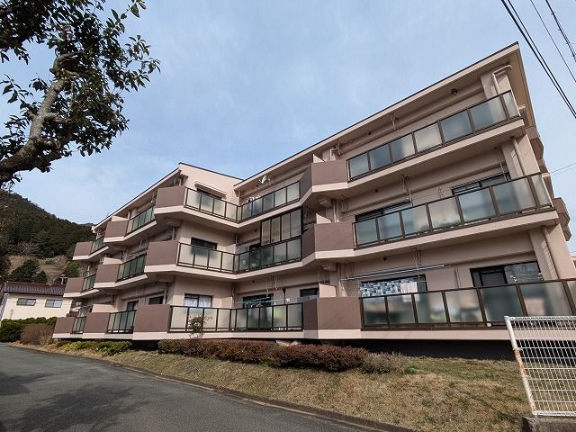 Ground Floor Condo for Sale in Asago City, Hyogo - 5M Yen - Image 1
