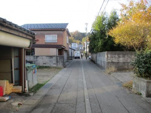 Vacant Land for Sale in Oyabe City, Toyama - 245.06 sqm Plot - Main Image