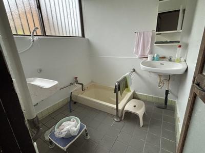 1971 Single-Story House with Garden & Hot Spring Potential in Ibusuki — Image 3, Ibusuki, Kagoshima