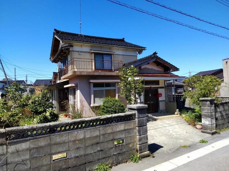 6LDK Detached House for Sale in Asahi, Toyama - Negotiable Price - Image 1