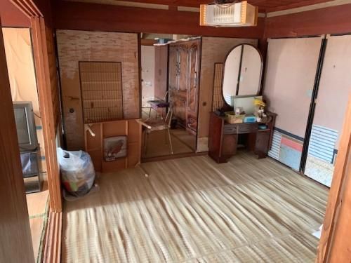 90+ Year Old Island House with Land in Hagi, Yamaguchi - Thumbnail 3