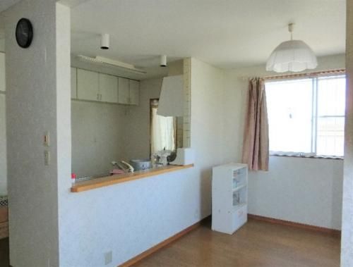 4LDK House with Mount Fuji View for Sale in Nirasaki, Yamanashi - Thumbnail 2