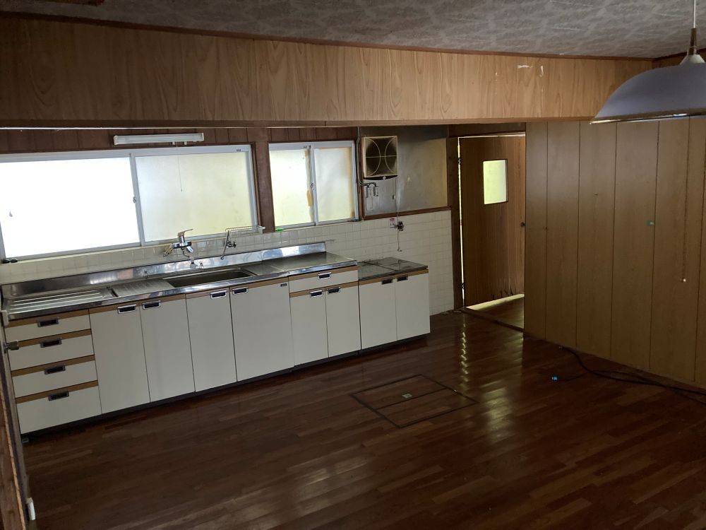 6LDK Traditional House for Sale in Hagi with Warehouse and Land - Thumbnail 2
