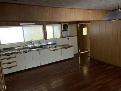 6LDK Traditional House for Sale in Hagi with Warehouse and Land - Thumbnail 4